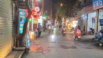 HƠN 7 TỶ CÓ NHÀ GẦN PHỐ CỔ NHUẾ - KHU VỰC KINH DOANH SẦM UẤT NGÀY ĐÊM