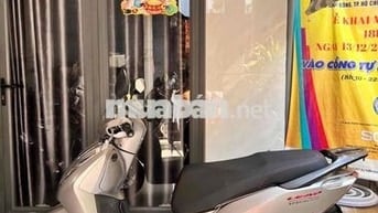Cần Bán Honda Lead 4V PBĐB 2022 BSTP 9 Chủ Kí Giấy