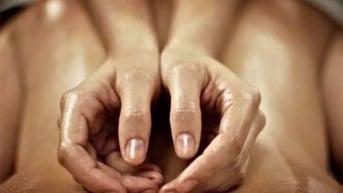 KTV Nam làm massage trị liệu, body, giải giãn cơ, cổ vai gáy, masssage