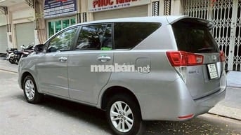 Gia đình bán xe Toyota Innova 2.0E đời cuối 2017