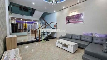 CHO THUÊ NHÀ ĐẸP 3 TẦNG SÂN OTO GẦN PHẠM VĂN ĐỒNG