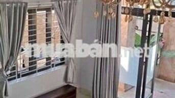 ✨ ✨ CHO THUÊ NHÀ 3 TẦNG 🎋
DT 160M ...
🔥DTSD...450m2..
5 PHÒNG N