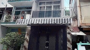 CẦN BÁN  NHÀ gấp MT 81 đường 702 Hồng bàng. DT 3,4-16m, 2lầu, SD180m2