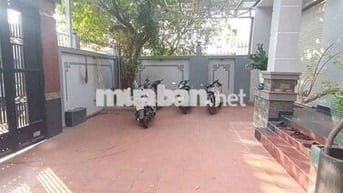 BIỆT THỰ 200M2 NGAY CHỢ THỦ ĐỨC, ĐẶNG VĂN BI. 2LẦU 5PN 5WC SÂN ĐẬU OTO