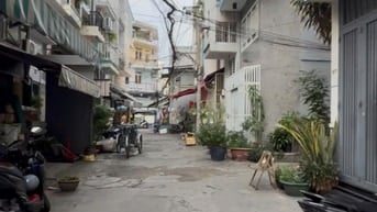 QUẬN 10 HƠN 6T 1 CĂN DUY NHẤT- NGAY NÚT HÙNG VƯƠNG DT 60M2, HẺM 7M.