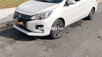 Mitsubishi Attrage 2023 Trắng