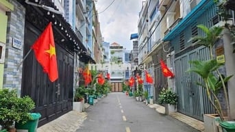 cho thuê phòng trong nhà 1 trệt 2 lầu rộng rãi