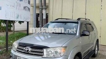 Toyota Fortuner 2009 máy dầu số sàn