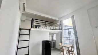 GÁC BAN CÔNG NGAY NGUYỄN VĂN TRỖI - HOÀNG VĂN THỤ