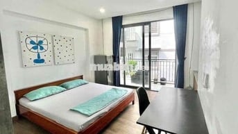 CHDV Balcony_Cửa sổ thoáng_Đón nắng_Full NT_Ánh sáng tự nhiên_Rộng rãi