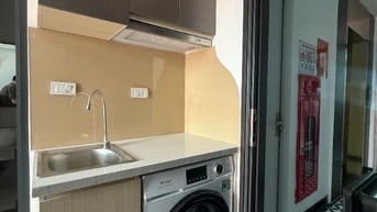 35m2x7 Tầng, thằng máy, dòng tiền 30tr/thâng Trương Đinh, 9,8 tỷ.