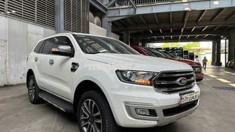 Ford Everest Titanium 2019, bảo hành 2027, vay 75%