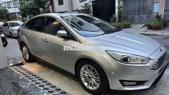 Ford Focus Titanium 2016 Bạc