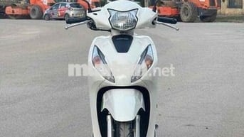 Honda Vision 2023 màu Trắng