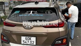 Hyundai Kona màu Nâu