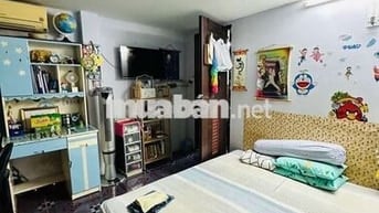 Lạc Long Quân 40m2 4ty7 3 tầng đúc còn Tl