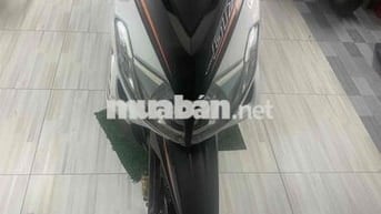 Yamaha Luvias Fi trắng đen