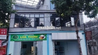 cho thuê nhà 3 tầng, mặt tiền 10m, dt 90m2 1 tầng.