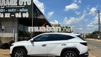 Hyundai Tucson 2.0 Dầu Trắng