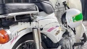 Honda Cub màu Trắng