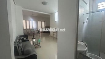 Cho thuê nhà 6x18m, 4 tầng, 5PN, 5WC, KDC Cao Lỗ, P.4, Q.8