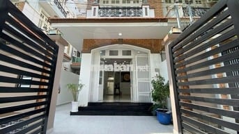 Cho thuê nhà 6x20m, 3 tầng, 5PN, 5WC, Tạ Quang Bửu, P.5, Q.8