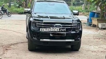 Ford Everest 2022 Đen
