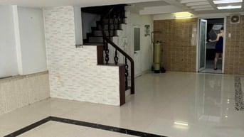 Cho thuê mặt bằng , đường nội bộ 20m , thông nhiều hướng  
