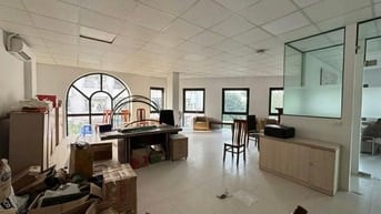 Bán nhanh biệt thự Bán Đảo Linh Đàm -có hầm- 260m2- 78 tỷ - 0915551389