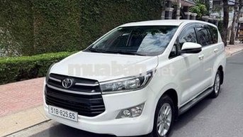 Toyota Innova 2019 Trắng 7 chỗ