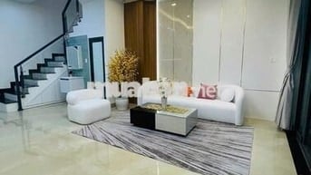 NHÀ 3PN 3WC NGAY TRUNG TÂM THÀNH PHỐ 