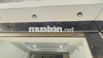 Cho thuê nhà Cổ Linh, 33m x 5 tầng, ô tô, nhà mới, đầy đủ nội thất