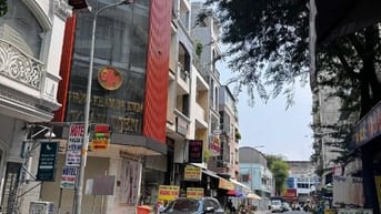 32 Tỷ - Bán gấp Góc 2 MT Ngô Quyền - Quận 5 DT 5,4 x 18m 6 Tầng 