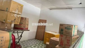 cho thuê nhà nguyên căn 2 mt ,sát chợ đông đúc