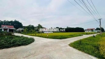 900m đất biêt thự. view canha đông.  tiện ích đầy đủ. cách tp 10km