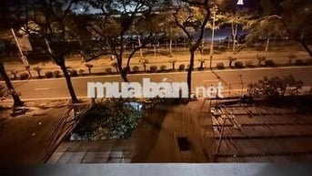 cho thuê phòng khu vực thạch bàn gần aeon mall LB, đường cổ Linh 26m2