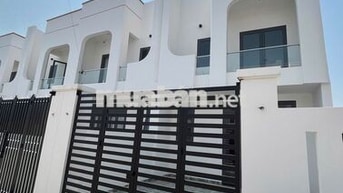 GIẢM 200TR BÁN GẤP NHÀ LẦU 1 XẸT ĐƯỜNG LỚN 32M 