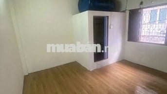 Nhà Nguyên căn hèm 606 đường Ba Tháng Hai