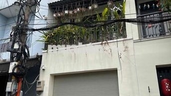 Nhà Full Nội Thất / 48m2 / 2 Lầu / Full Nội Thất / Hẻm 8M . Giá Rẻ