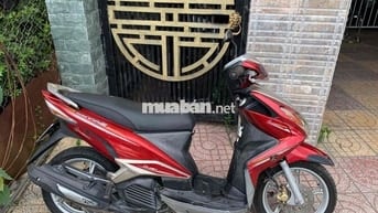 Yamaha Luvias 2012 Đỏ