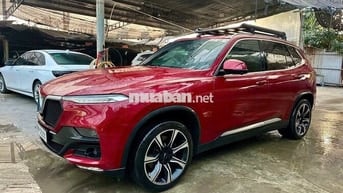 VinFast Lux SA2.0 Pre Đỏ
