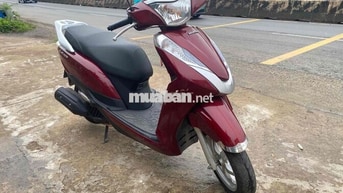 Honda Lead Đỏ. 2014.  con dep