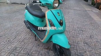 SYM elizabeth Attila màu Xanh ngọc