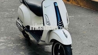Piaggio Vespa Primavera 2019 Trắng bản du thuyền