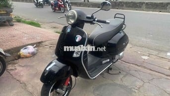 Piaggio Vespa GTS Đen 564.55 km