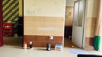 CẦN TÌM NỮ NHÂN VIÊN VĂN PHÒNG Ở GHÉP QUẬN 10 - CÓ CỬA SỔ - VIEW BAN C