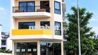 CHO THUÊ CĂN GÓC PHAN XÍCH LONG DIỆN TÍCH 12M x 34M, PHÚ NHUẬN