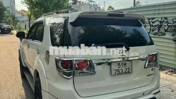 Toyota Fortuner TRD 2016 Trắng