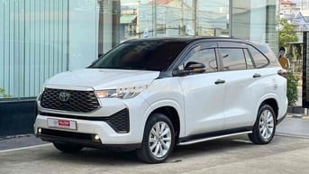 BÁN INNOVA CROSS 2.0V ĐỜI 2025- ODO 38.000