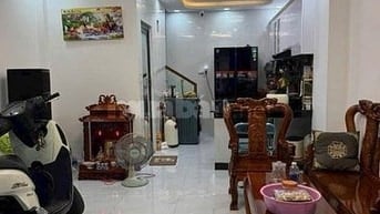 Chính Chủ Về Quê Cần Bán Nhà Quận 7, Gần Phú Mỹ Hưng, Tặng Nội Thất